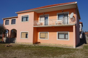 Apartments with a parking space Nin, Zadar - 14733
